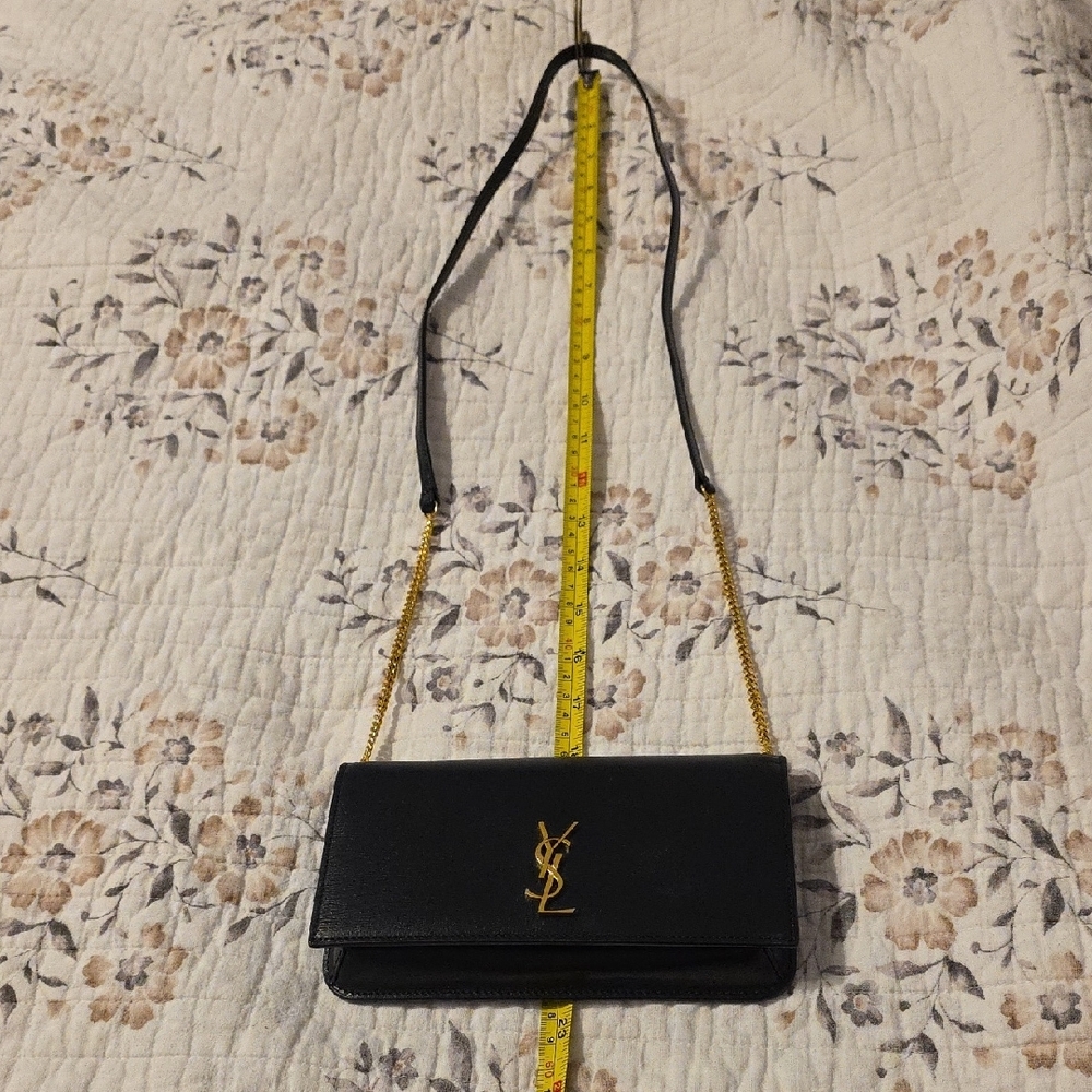 Yves Saint Laurent Black Leather Shoulder Bag